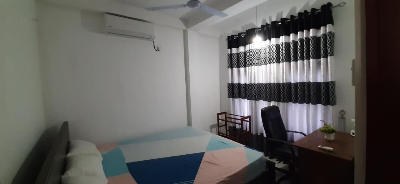 Mangohut Joy Appartement Anuradhapura Buitenkant foto