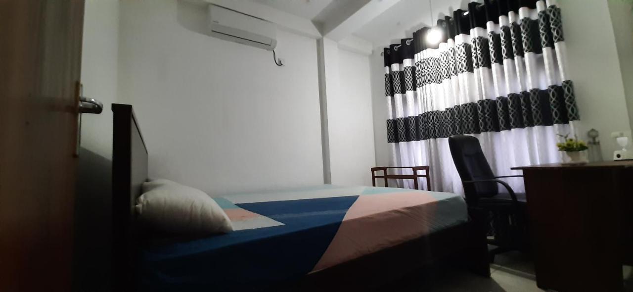 Mangohut Joy Appartement Anuradhapura Buitenkant foto